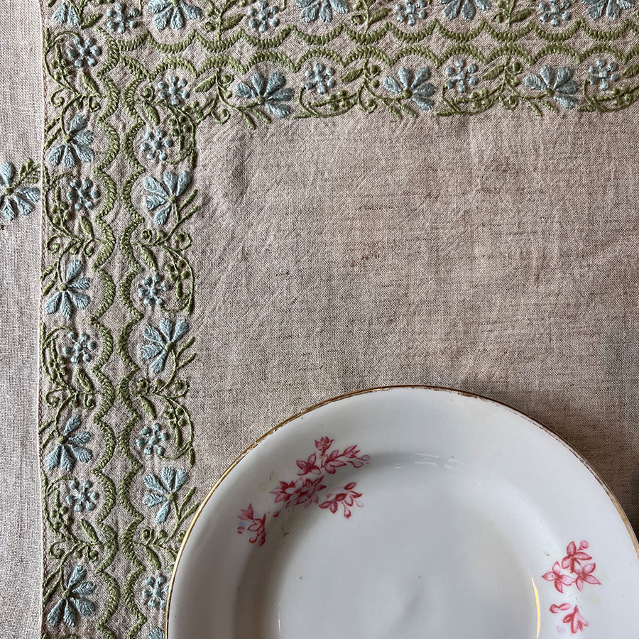 Bageecha Chikankari placemats set of 4 with hand embroidery